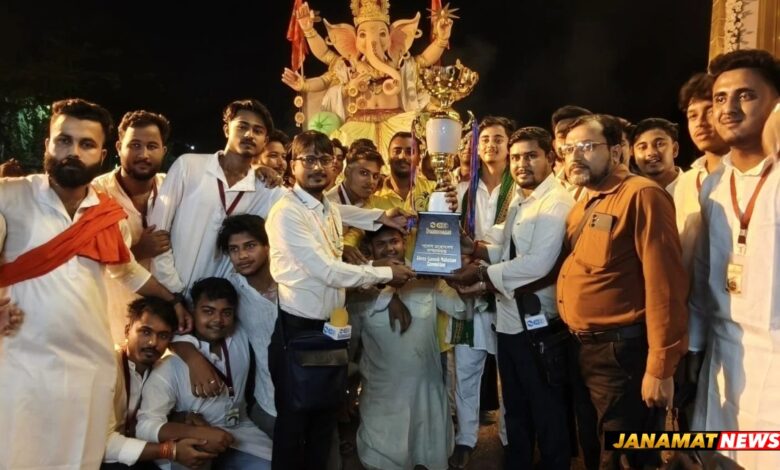 Ganesh Utsav Committee In Dharmanagar Honored As ‘Best Of The Best’ By Refresh Entertainment. -
