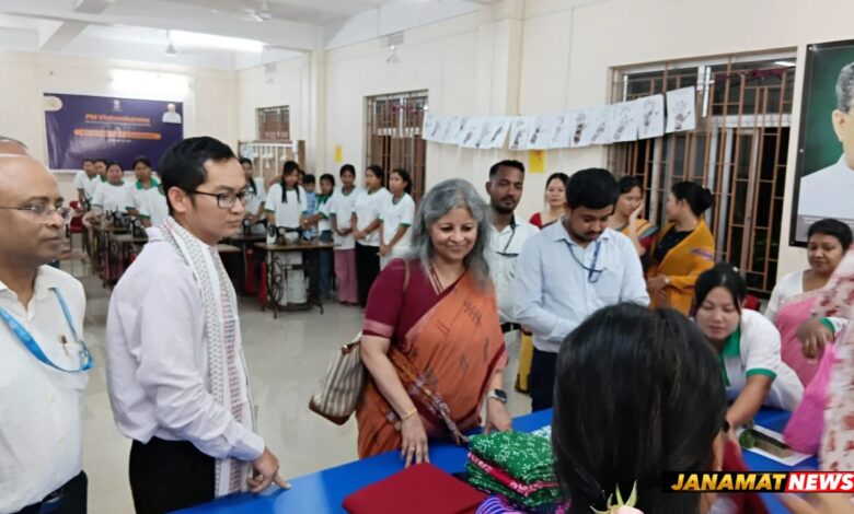 Empowering Rural Women Through Skills: Mord Joint Secretary Reviews Training Initiatives At RUDSETI Agartala. -