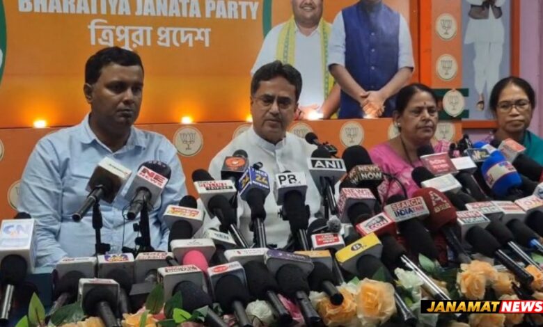 Opposition blames EVMs, EC whenever it loses elections: CM |