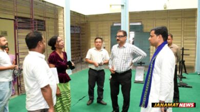 SC Welfare Minister Sudhangshu Das visits the Ambedkar Hostel in Agartala on October 1. |