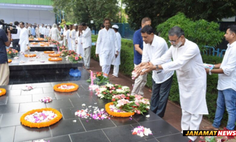 Gandhi Jayanti observed by Tripura Pradesh Congress in front of Congress Bhavan at Agartala on October 2. |