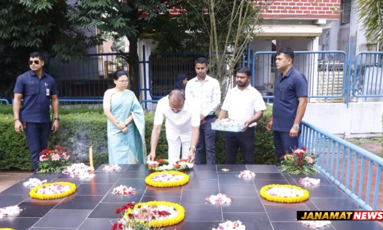 Governor Of Tripura Indrasena Reddy Nallu Pays Tribute To Mahatma Gandhi On Gandhi Jayanti. -
