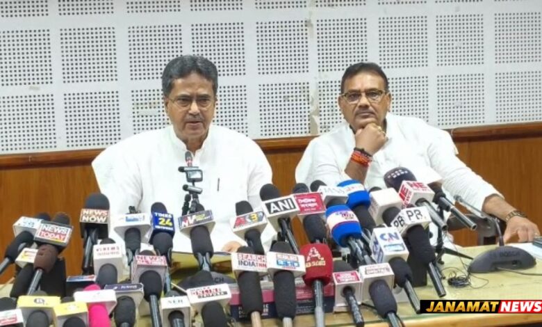 Cabinet approves 3 pc DA, DR hike for employees and pensioners: CM |