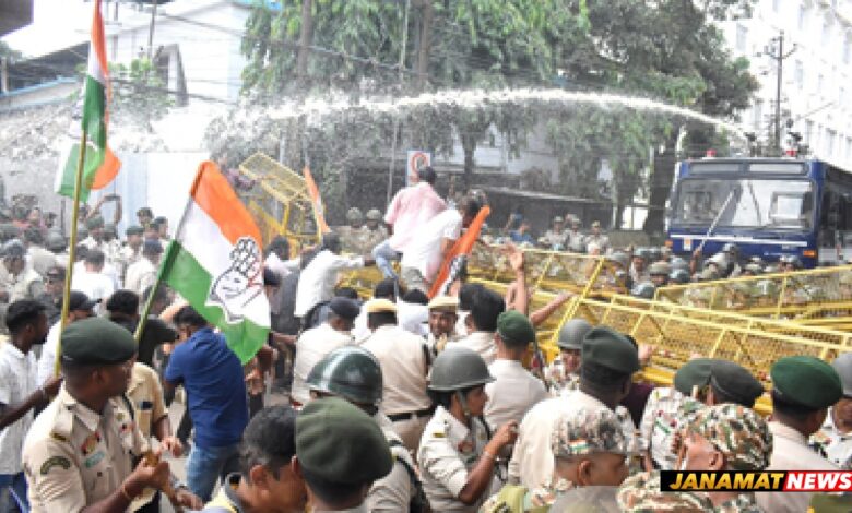 Tripura Pradesh Congress organised a mass protest in Agartala on October 8 condemning police action on opposition MPs in New Delhi, during their protest against Chief Election Commissioner (CEC) Gyanesh Kumar. |