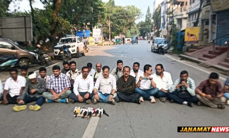 Journalists Block Road, Set 48-Hour Deadline for Arrests; Lift Protest After Police Assurance. -