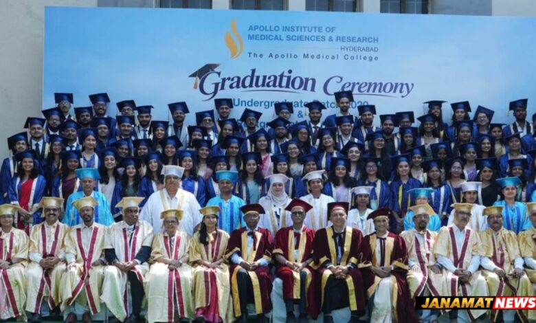 Padma Shri Dr. B. Soma Raju Presents Medical Degree Awards To The UG & PG Students Of Apollo Medical College Hyderabad. -