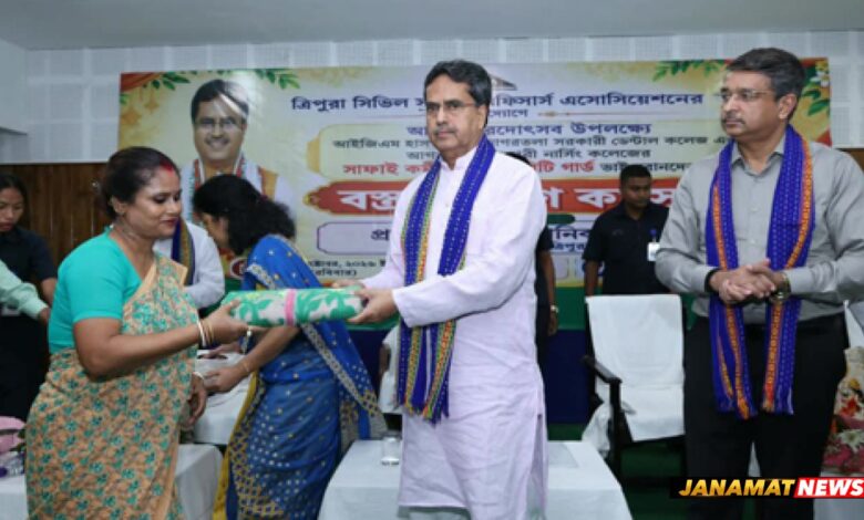Civil Service officers play key role in welfare delivery: CM |