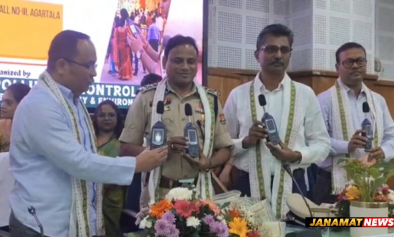 TSPCB distributes 35 sound level meters to police for noise pollution control during Puja |