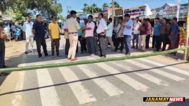 Residents block Ambassa-Kamalpur route to protest transfer of Dhalai district hospital doctor |