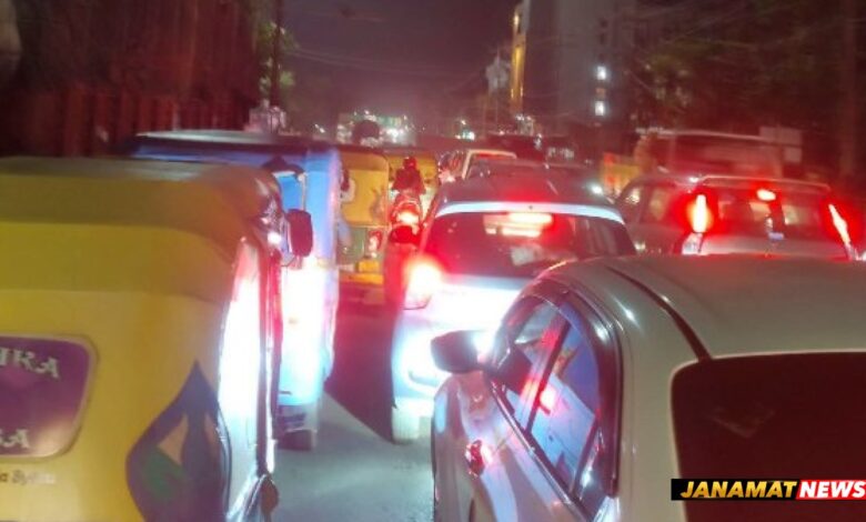 Festive rush peaks on Maha Panchami, massive traffic jams mar Durga Puja spirit in Agartala |