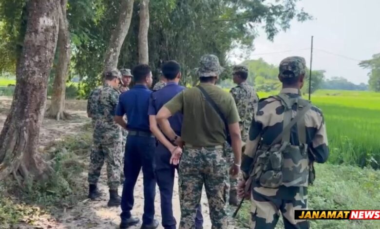 Tripura: BSF hands over two detained Bangladeshi policemen to BGB |
